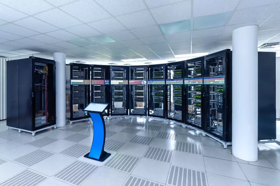 Supercomputer von SpiNNcloud an der TU Dresden