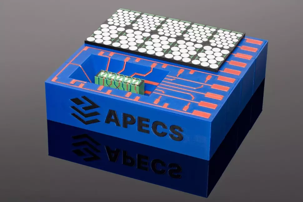 3D-Druck eines Demonstrators der Quasi-monolithischen Integration mit Chiplet im Pocket.