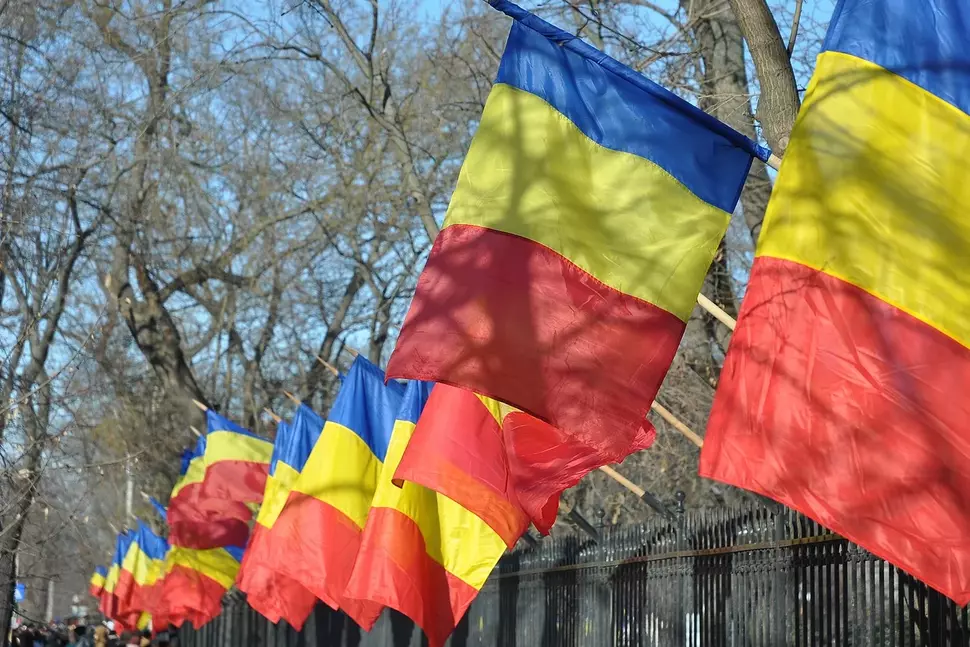 Flaggen Rumänien (Quelle: pixabay)